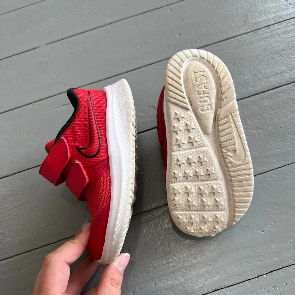 Nike sneakers kids 4C red Star runner 2 TDV boy toddler‎ casual comfort strap